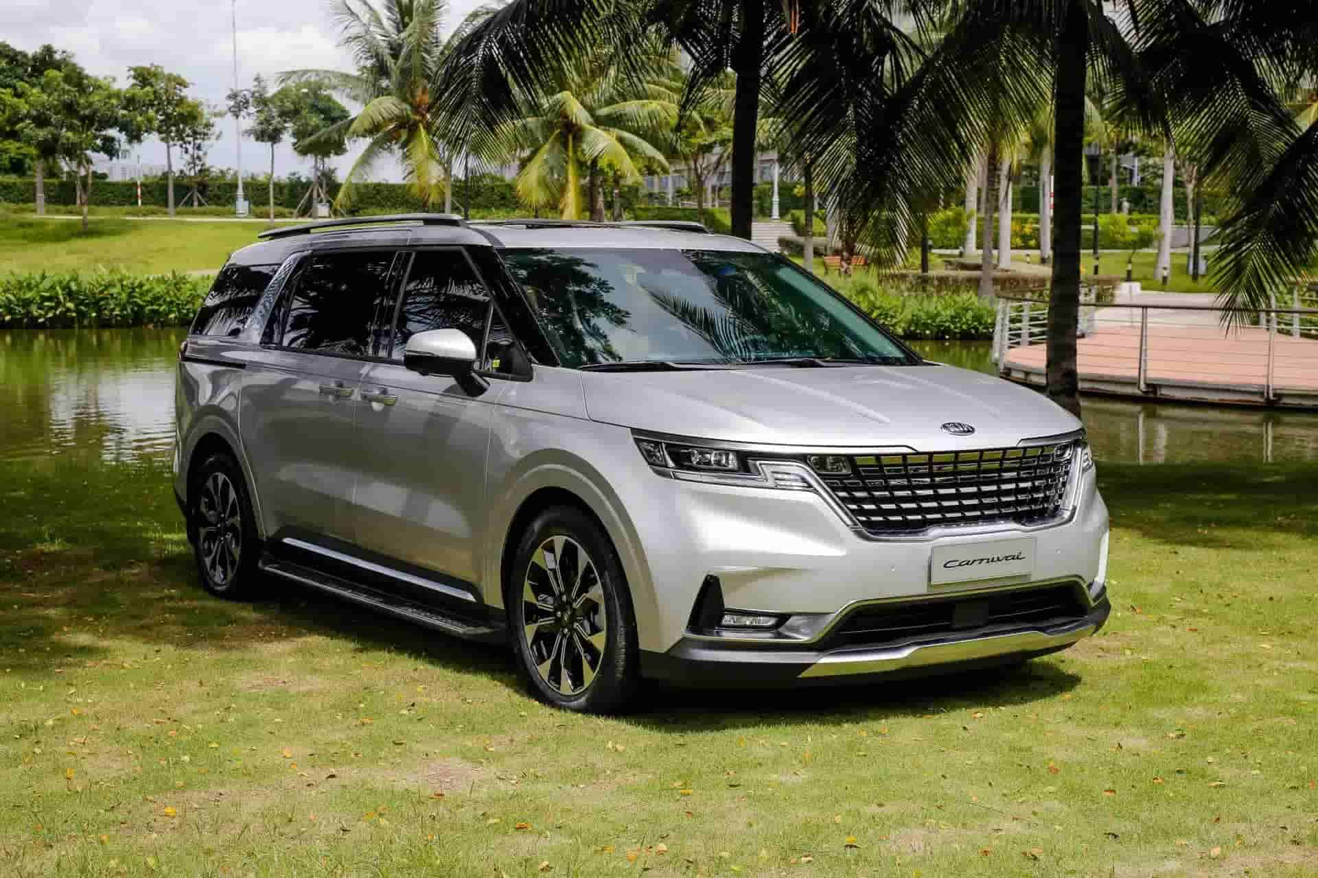Xe Limousine đi sân bay